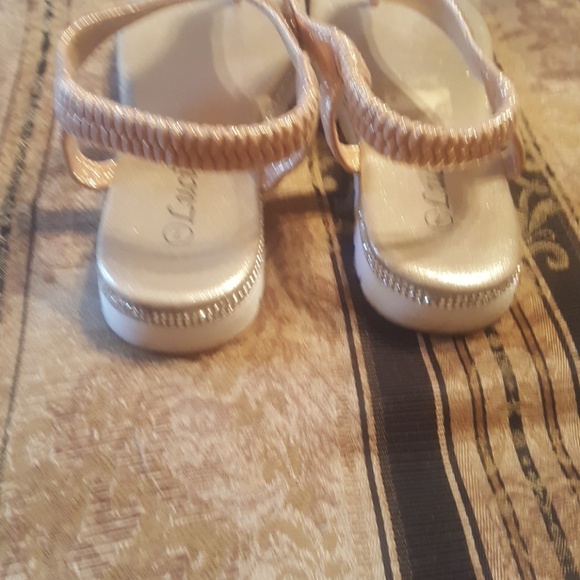 Sandal - Picture 4 of 5